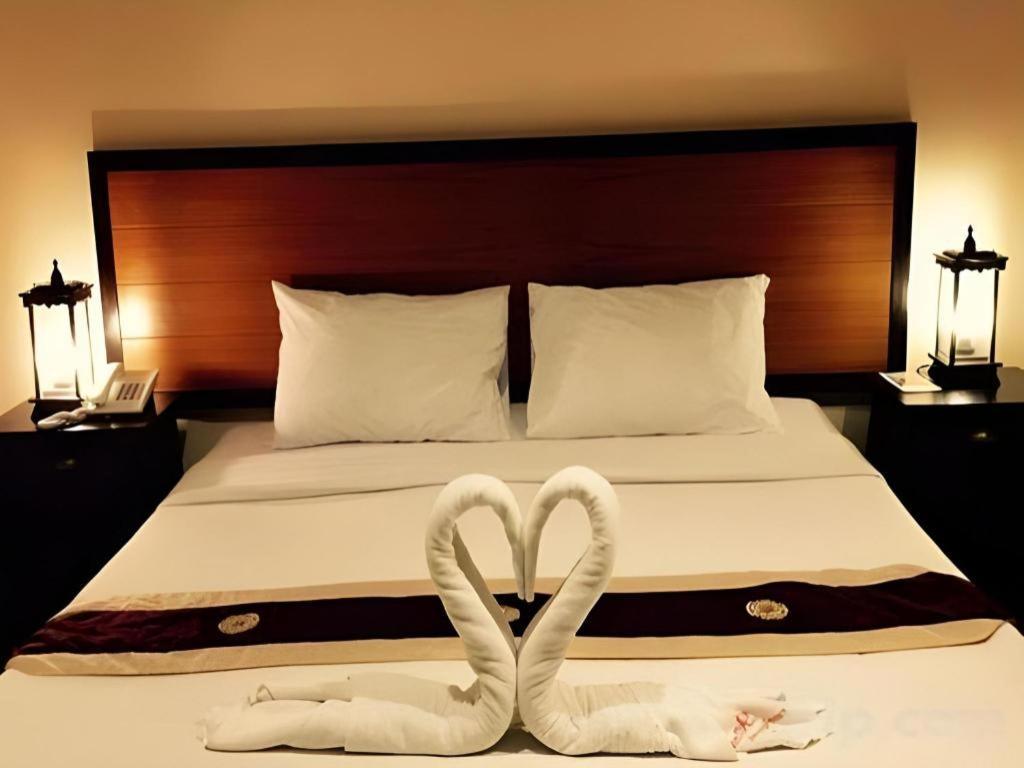 Rayong Lanna Hotel Dış mekan fotoğraf