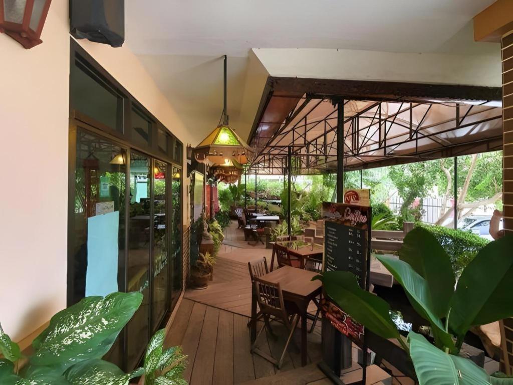 Rayong Lanna Hotel Dış mekan fotoğraf