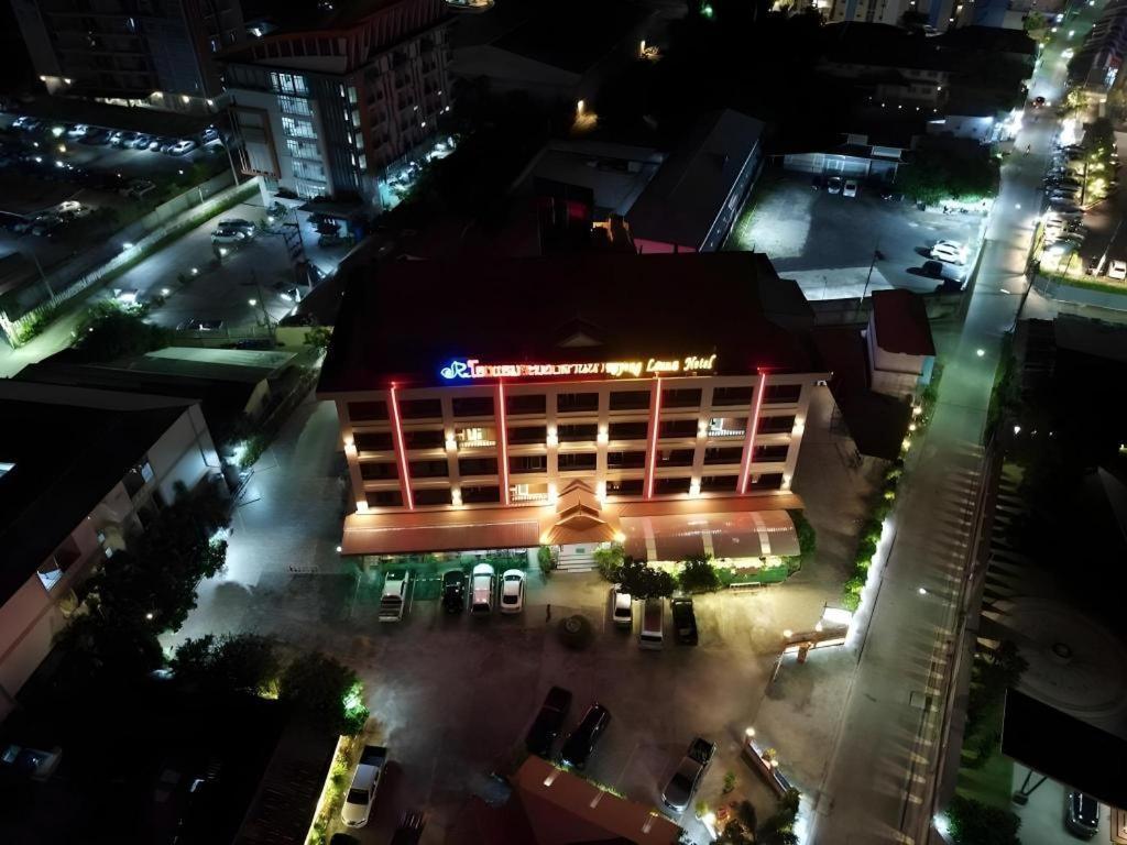 Rayong Lanna Hotel Dış mekan fotoğraf
