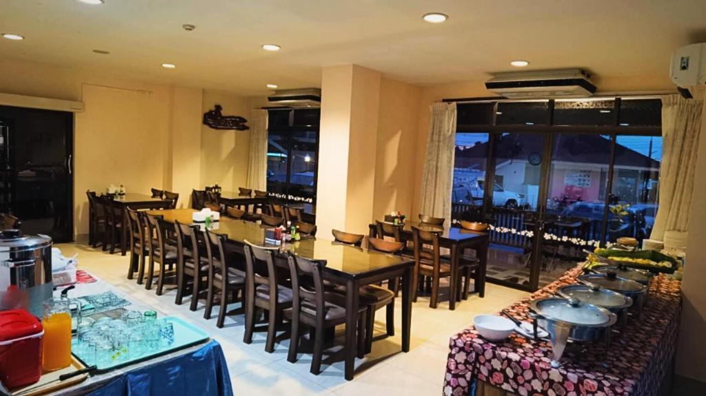 Rayong Lanna Hotel Dış mekan fotoğraf