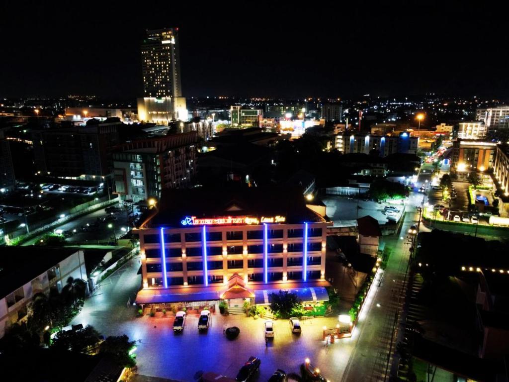 Rayong Lanna Hotel Dış mekan fotoğraf